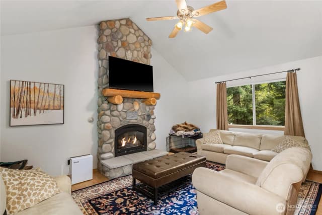 Property photo for 181 Cozy Lane, Ronald photo 3