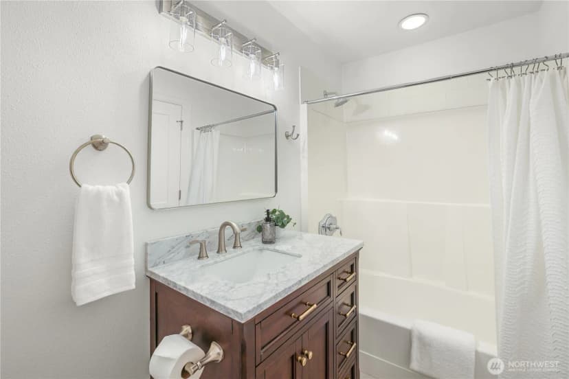 Property photo for 31012 36th Avenue Sw, Federal Way photo 32