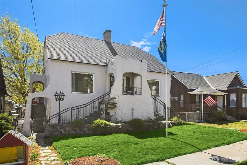 Property photo for 109 W 3rd Street, Cle Elum