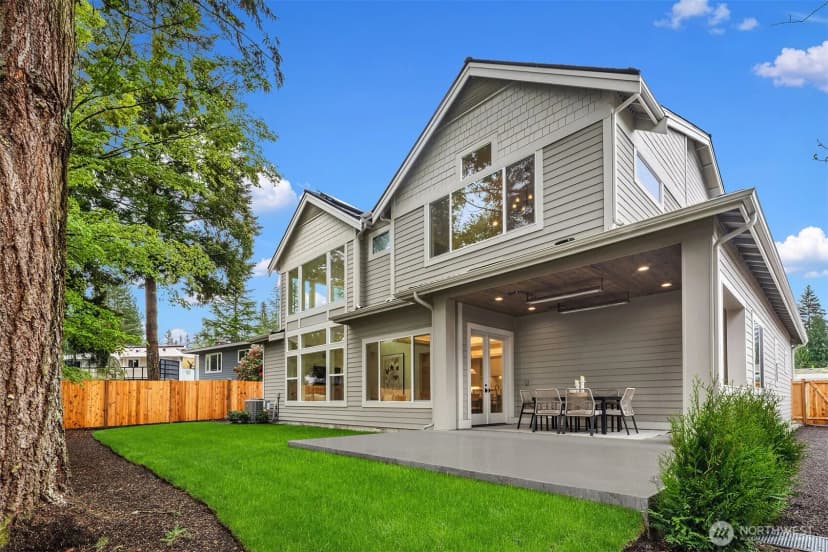 Property photo for 2104 166th Place Ne, Bellevue photo 28
