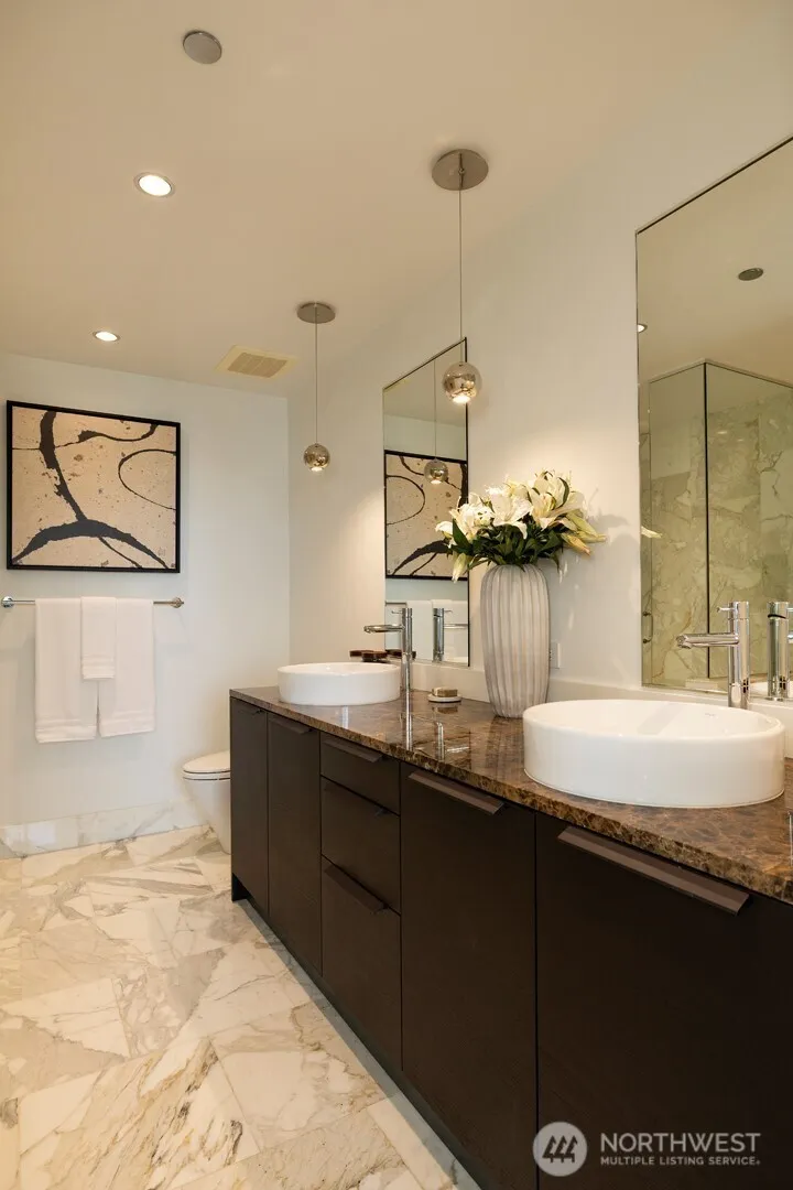 Property photo for 737 Olive Way #3702, Seattle photo 9