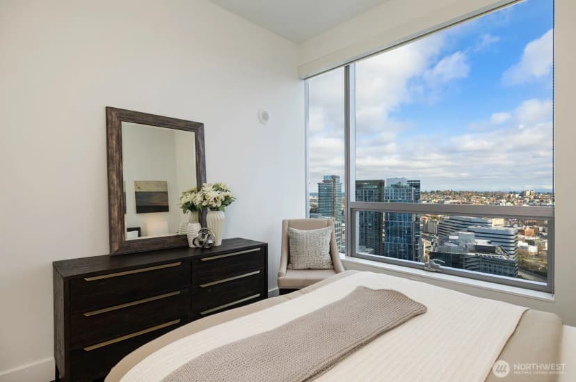 Property photo for 737 Olive Way #3702, Seattle photo 11