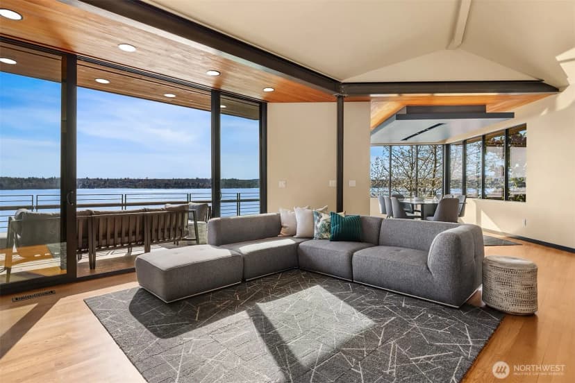 Property photo for 7703 W Mercer Way, Mercer Island photo 11