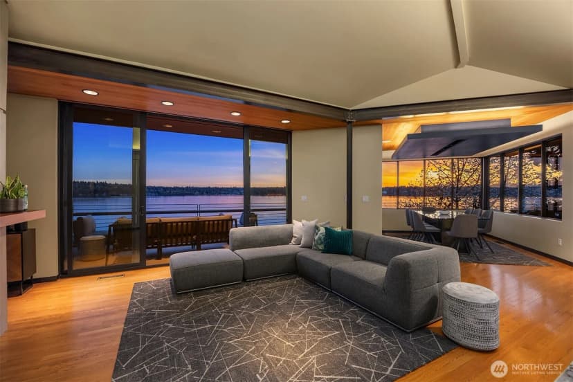 Property photo for 7703 W Mercer Way, Mercer Island photo 6