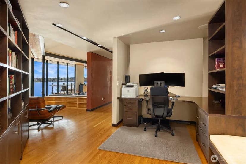 Property photo for 7703 W Mercer Way, Mercer Island photo 18