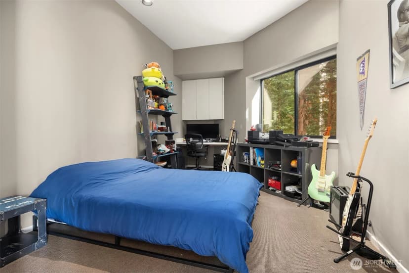 Property photo for 7703 W Mercer Way, Mercer Island photo 27