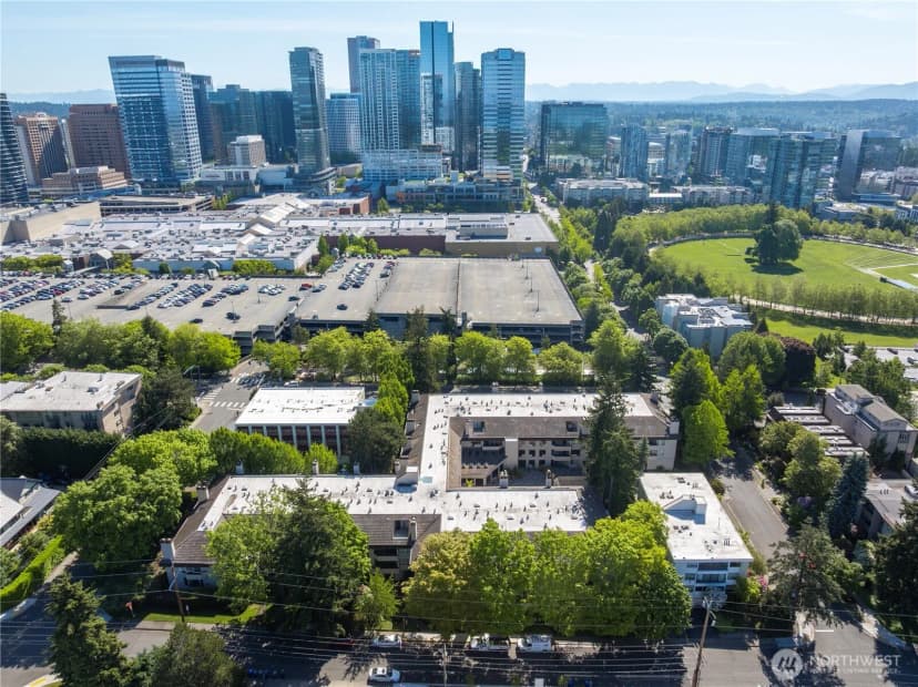 Property photo for 401 100th Avenue Ne #214, Bellevue photo 7
