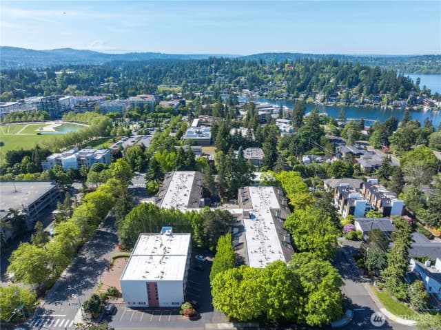 Property photo for 401 100th Avenue Ne #214, Bellevue photo 5