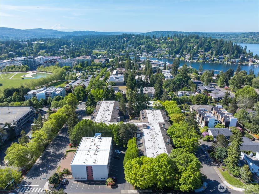 Property photo for 401 100th Avenue Ne #214, Bellevue photo 5