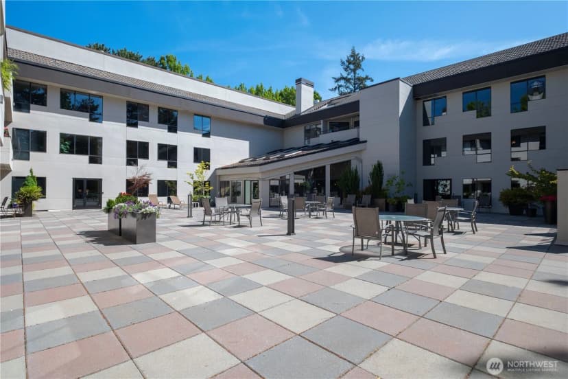 Property photo for 401 100th Avenue Ne #214, Bellevue photo 13