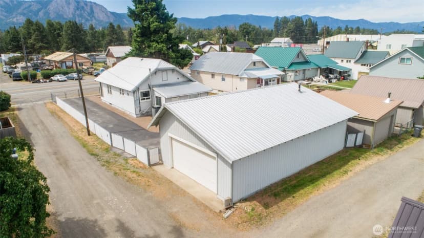 Property photo for 819 1st Street, Cle Elum photo 2