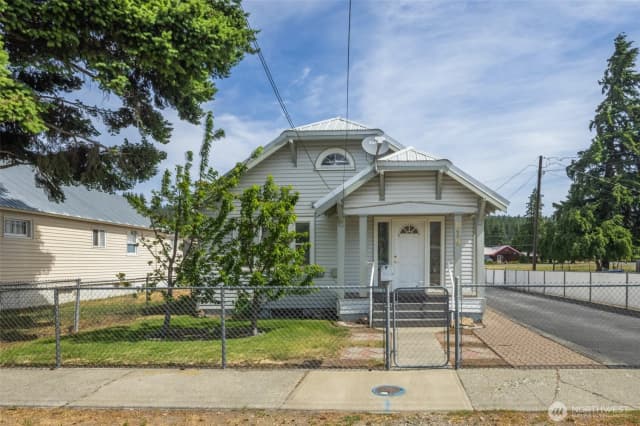 Property photo for 819 1st Street, Cle Elum