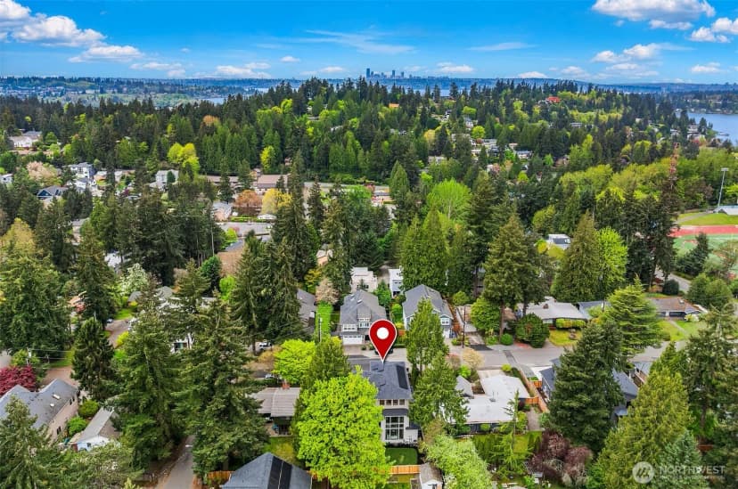 Property photo for 1032 107th Avenue Se, Bellevue photo 36