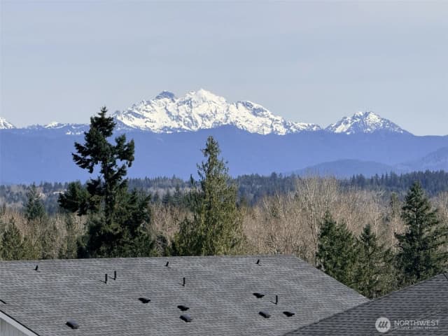 Property photo for 922 119th Avenue Se, Lake Stevens photo 3