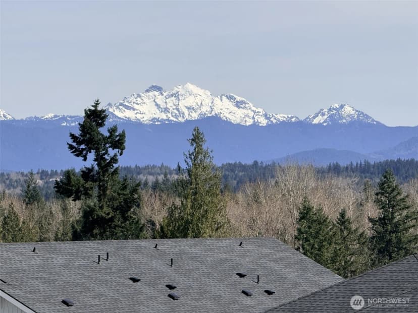 Property photo for 922 119th Avenue Se, Lake Stevens photo 3