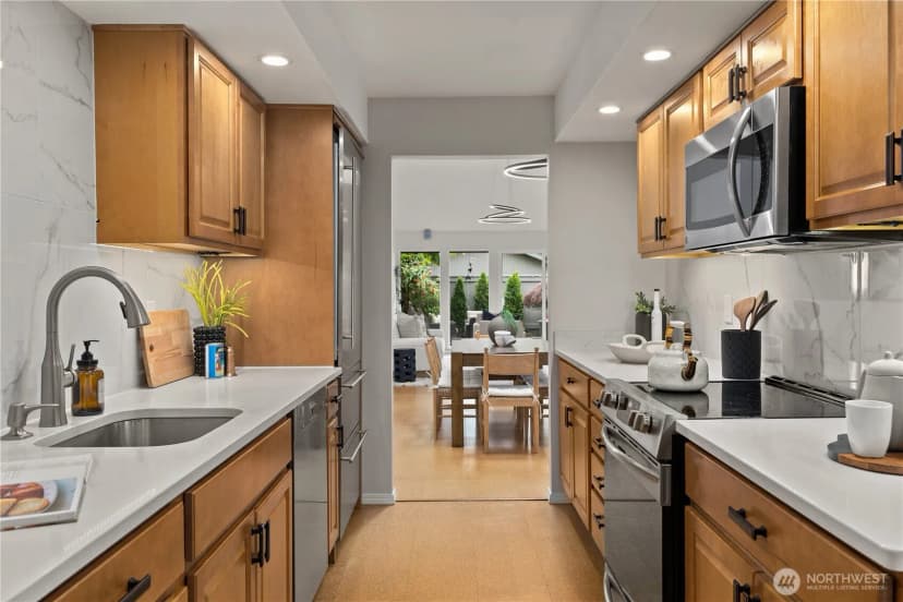 Property photo for 14225 Ne 2nd Place #100f, Bellevue photo 9