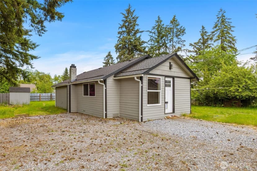 Property photo for 135 171st Street E, Spanaway photo 3