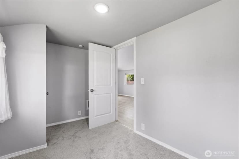 Property photo for 135 171st Street E, Spanaway photo 19