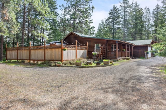 Property photo for 640 Emerick Road, Cle Elum photo 2