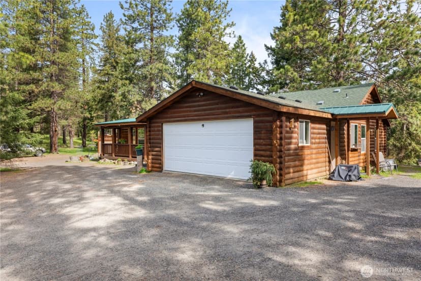 Property photo for 640 Emerick Road, Cle Elum photo 3