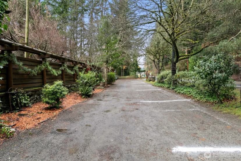 Property photo for 25629 Ne Redmond-fall City Road, Redmond photo 32