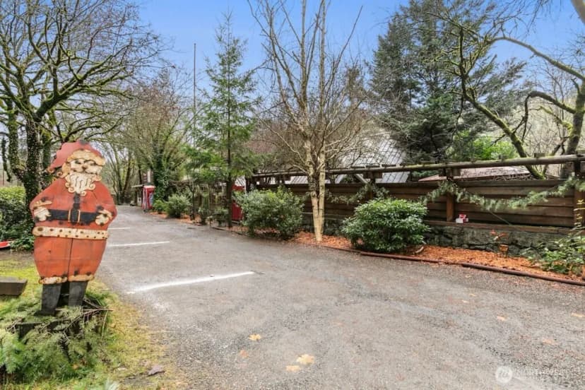 Property photo for 25629 Ne Redmond-fall City Road, Redmond photo 31