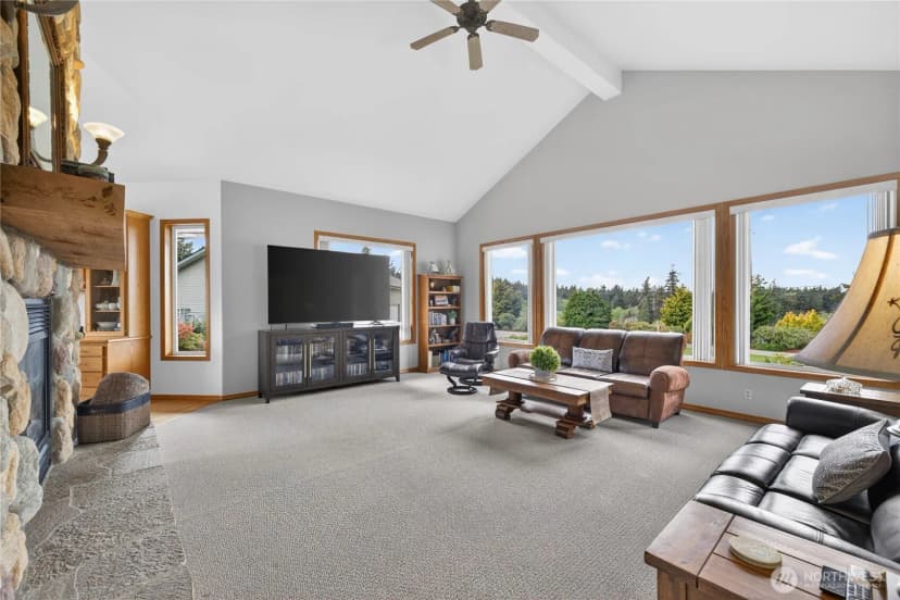 Property photo for 1019 Haddon Road, Anacortes photo 11