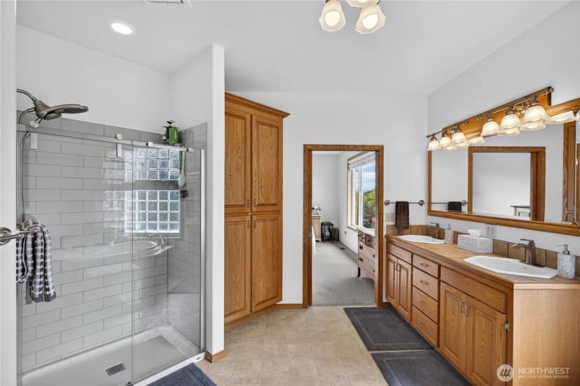Property photo for 1019 Haddon Road, Anacortes photo 18