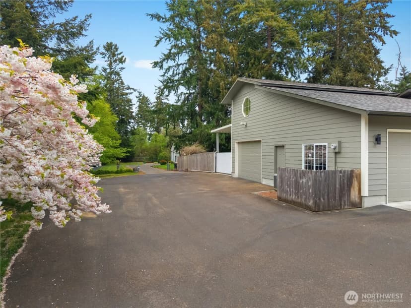 Property photo for 5732 Hill Street Ne, Olympia photo 5