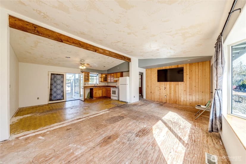 Property photo for 3962 Deer Park Road, Port Angeles photo 9