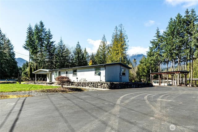 Property photo for 3962 Deer Park Road, Port Angeles photo 4