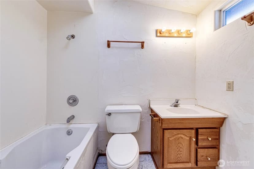 Property photo for 3962 Deer Park Road, Port Angeles photo 23