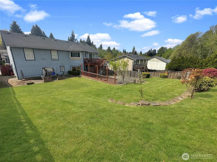 Property photo for 8823 W Mall Drive, Everett photo 26