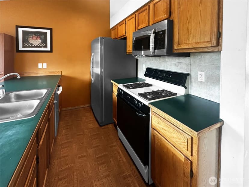 Property photo for 8823 W Mall Drive, Everett photo 12