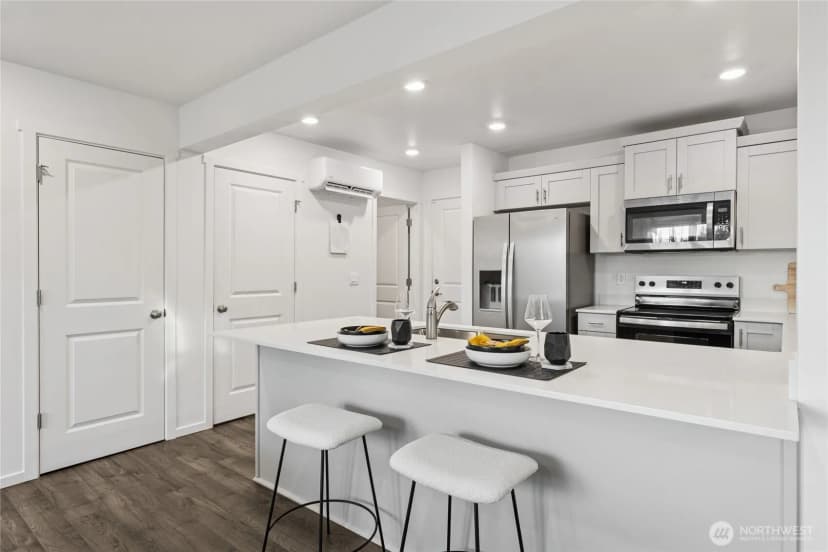 Property photo for 8331 Ostrom Avenue Se #102, Lacey photo 4