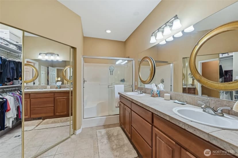 Property photo for 13245 230th Place Ne, Redmond photo 16