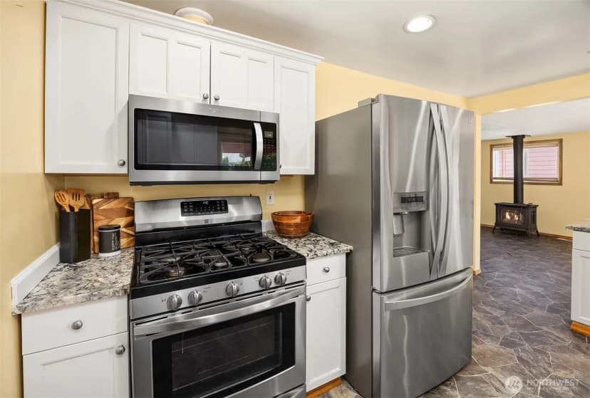 Property photo for 4817 S 175th Street, Sea Tac photo 6