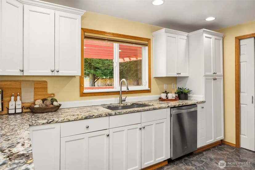 Property photo for 4817 S 175th Street, Sea Tac photo 7