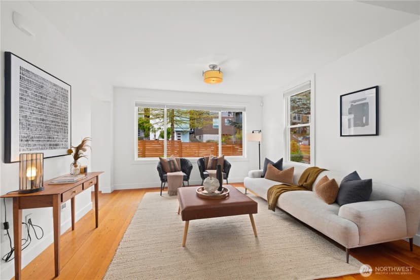 Property photo for 927 29th Avenue S, Seattle photo 6