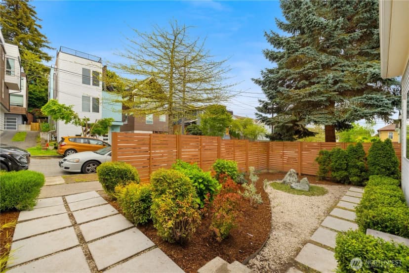 Property photo for 927 29th Avenue S, Seattle photo 27