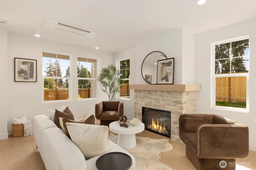 Property photo for 11608 Ne 92nd Street, Kirkland photo 6