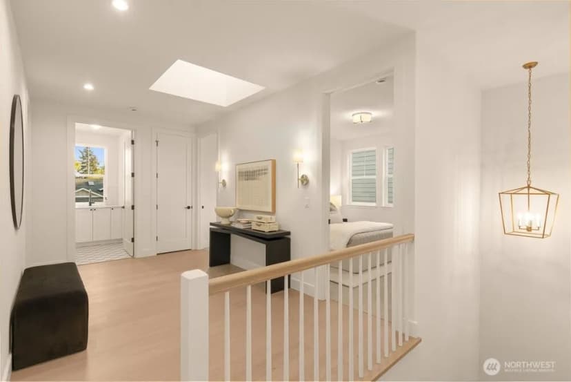 Property photo for 11610 Ne 92nd Street, Kirkland photo 28