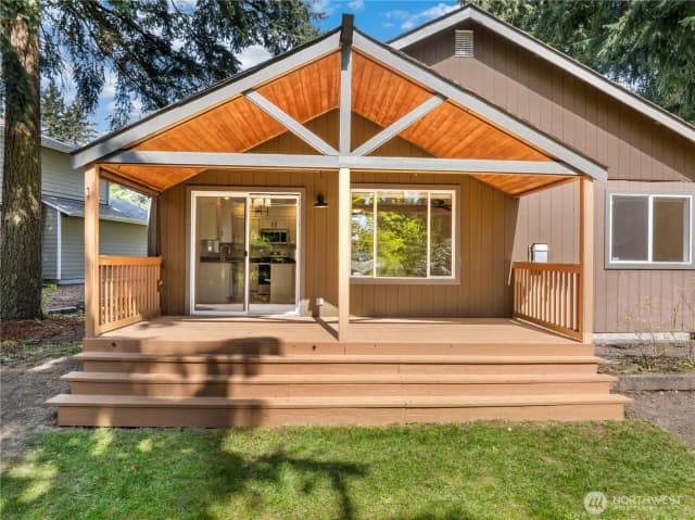 Property photo for 1620 186th Avenue E, Lake Tapps photo 2