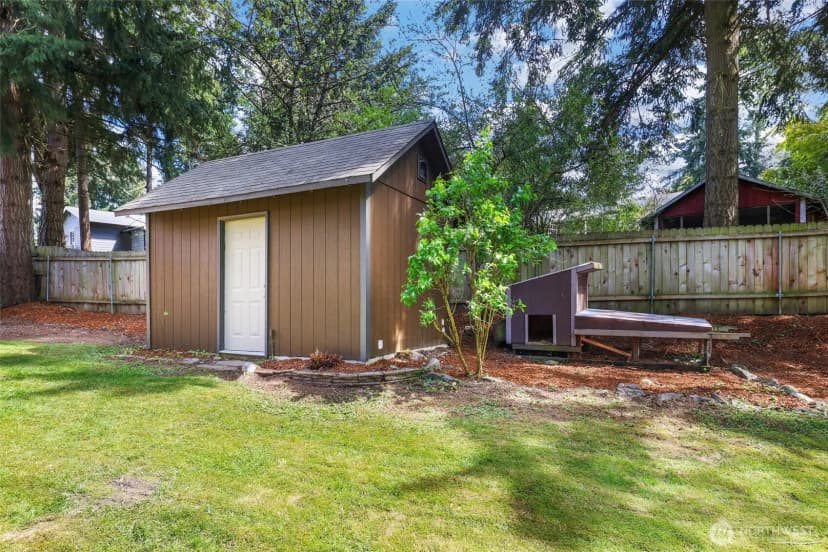 Property photo for 1620 186th Avenue E, Lake Tapps photo 26