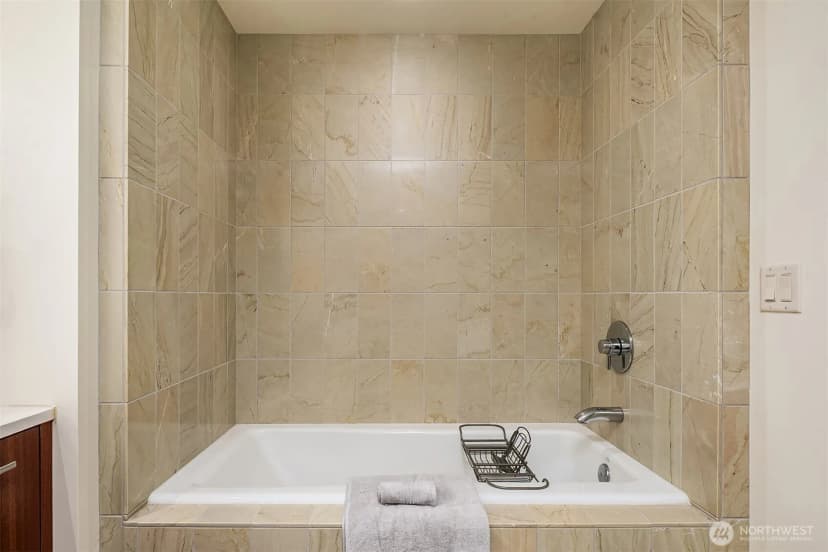 Property photo for 10700 Ne 4th Street #2202, Bellevue photo 22