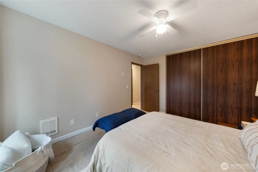 Property photo for 33030 17th Place S #c303, Federal Way photo 19