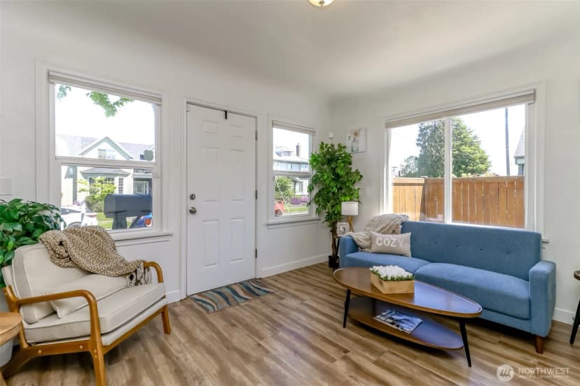 Property photo for 606 S 61st Street, Tacoma photo 4