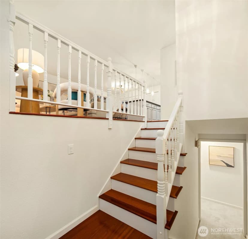Property photo for 2805 112th Avenue Se, Bellevue photo 28