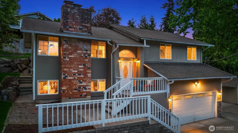 Property photo for 2805 112th Avenue Se, Bellevue