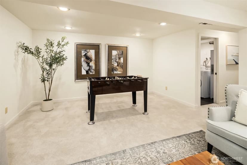 Property photo for 2805 112th Avenue Se, Bellevue photo 23